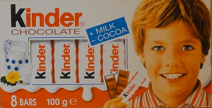 Kinder Chocolate paski milk cocoa.jpg